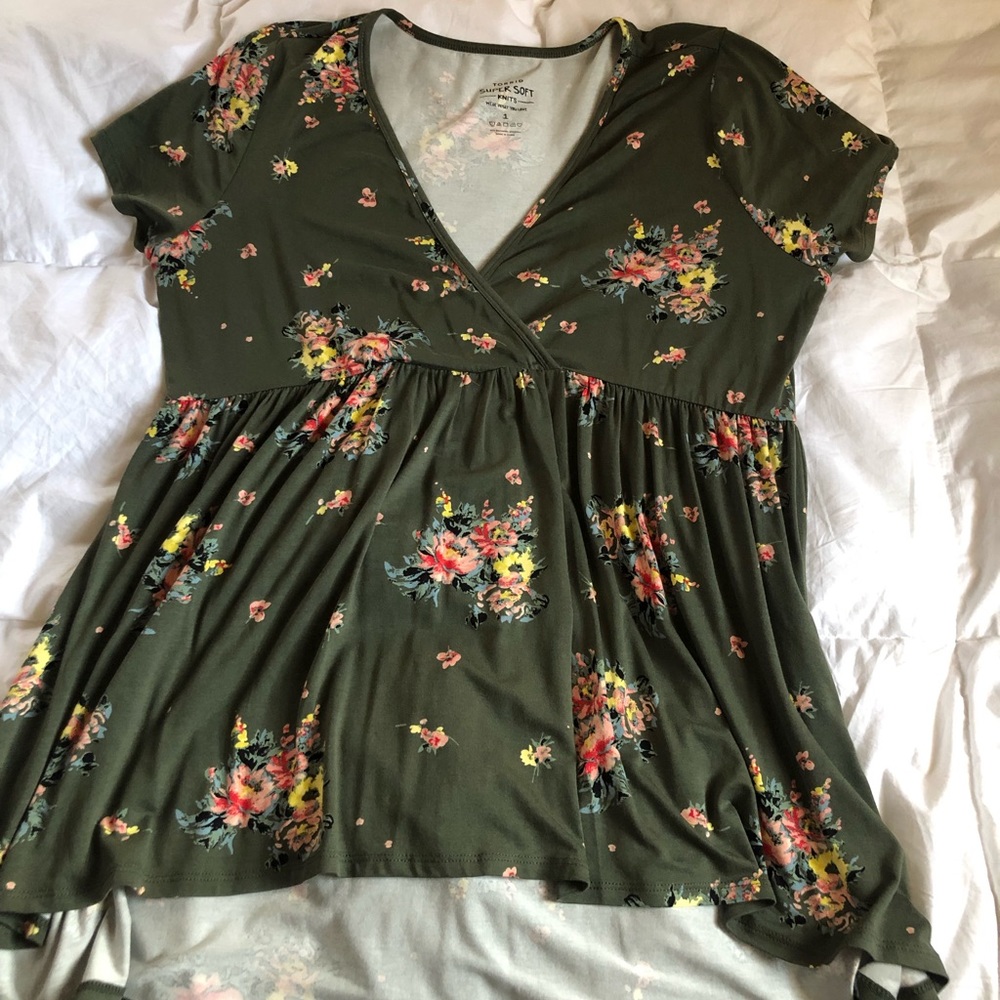 Torrid top, never washed or worn.